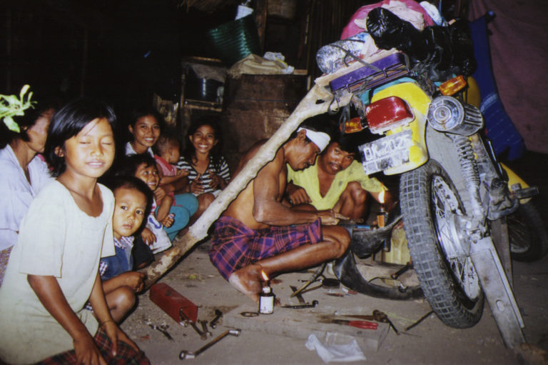 Sumbawa beasr, 2002.