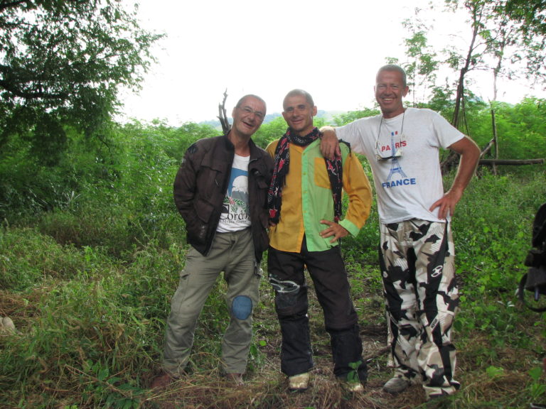 First hour in 4 Pohon.